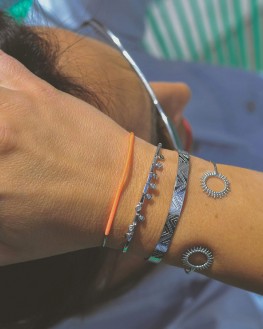 Composition bracelets femme joncs plaqué or - Bijoux créateur pour l'été - Madame Vedette